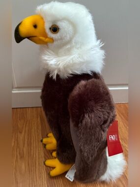 Realistic FAO Schwartz Plush Bald Eagle Stuffed Animal Toys R Us Exclusive